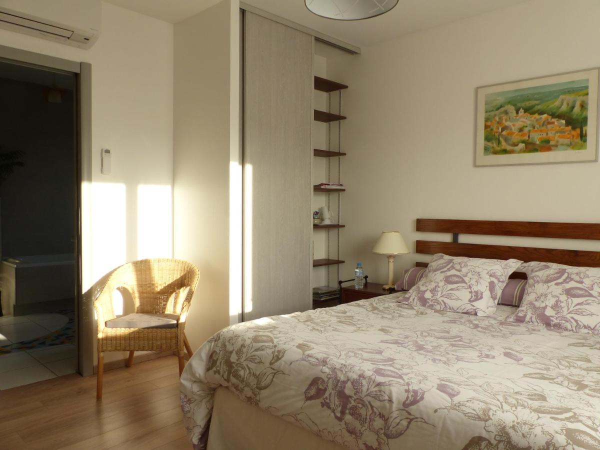 Les Enselmes Bed & Breakfast Montagnieu  Exterior photo