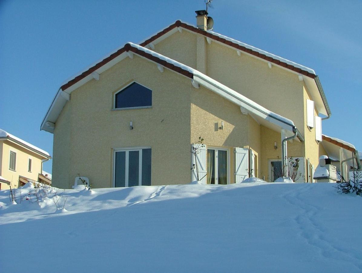 Les Enselmes Bed & Breakfast Montagnieu  Exterior photo